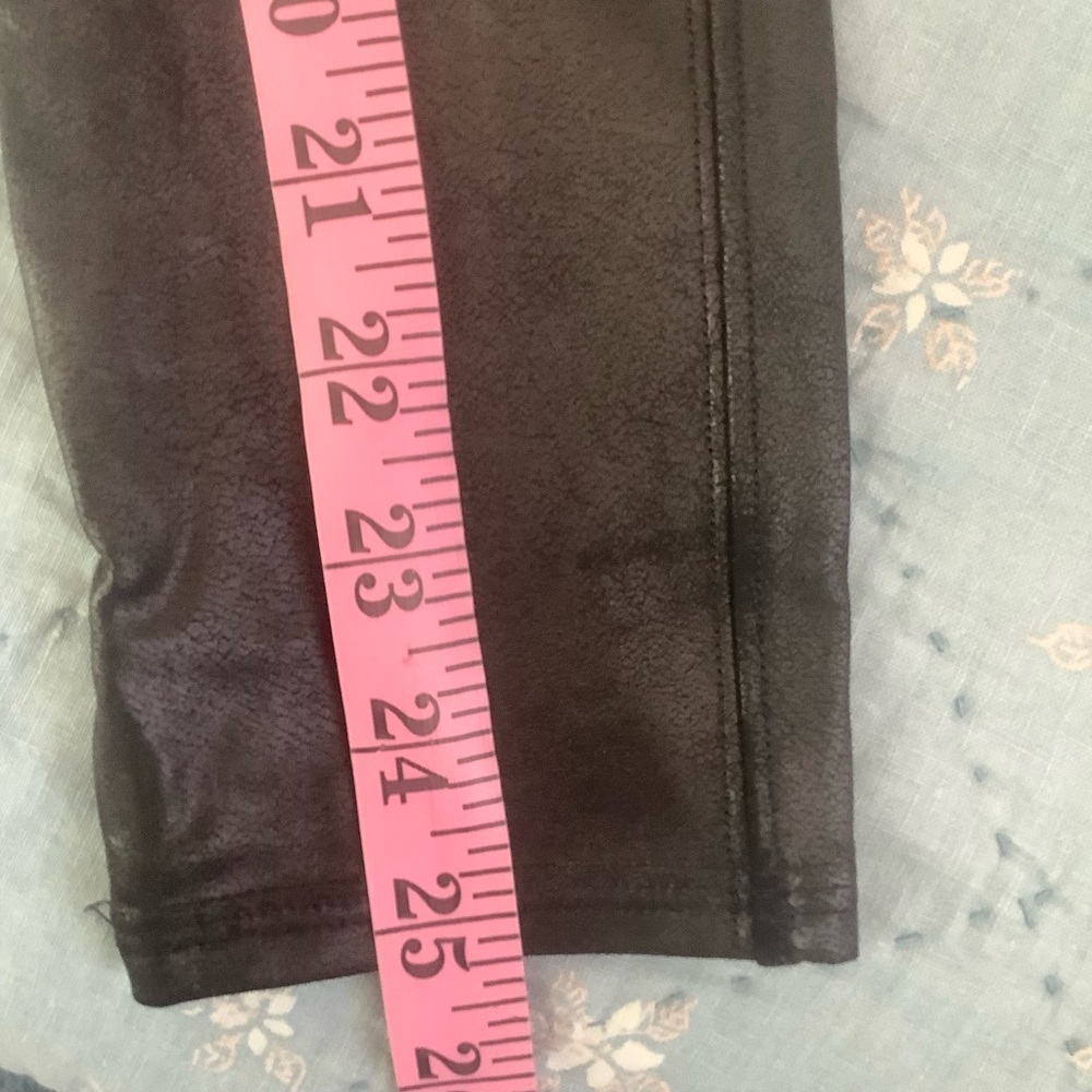 Spanx Faux Leather Shiny Ready To Wow Leggings Size Medium Black Stretch Shaping - Picture 9 of 13